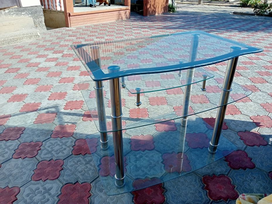 Подставка для телевизора .Продаю за 5000тг