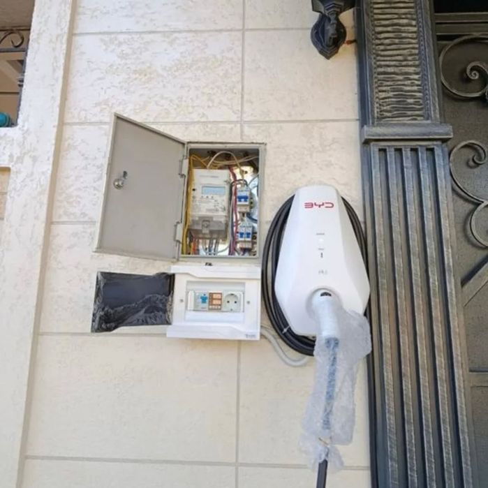 Установка зарядное устройство для Электромобилей.
7квт зарядка установ