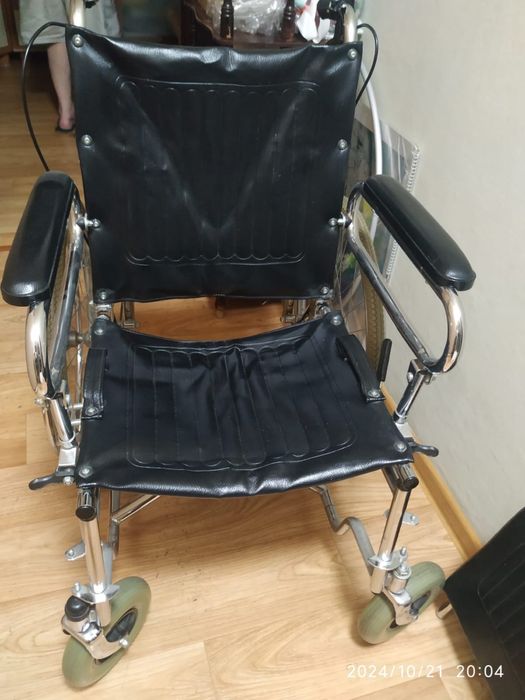 Коляска инвалидная