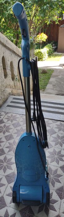 Aspirator pentru spălat covoare