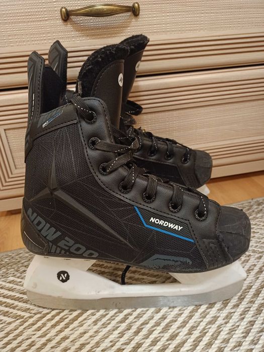 Коньки подростковые,б/у, в хорошем состоянии