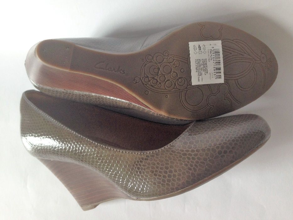 Pantofi Clarks, marime 37, piele. noi cu eticheta,