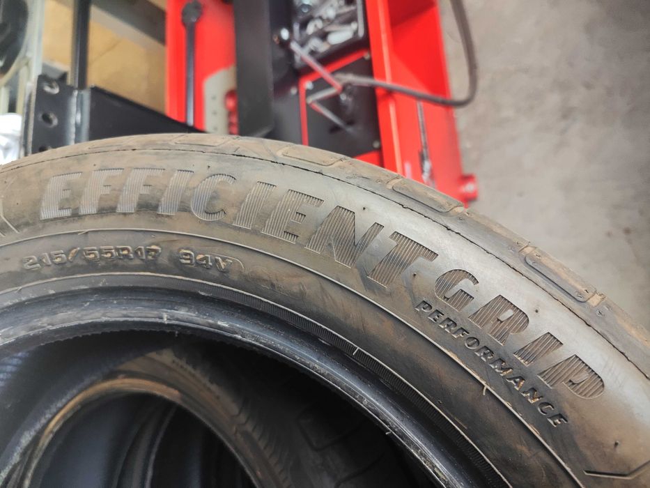 2бр.летни гуми 215/55/17 Bridgestone