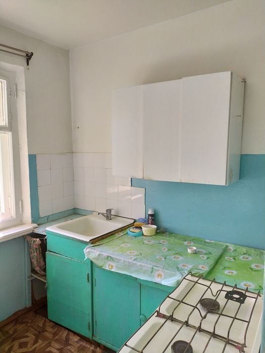 Продается 2-комн (2-33, 4 этаж)