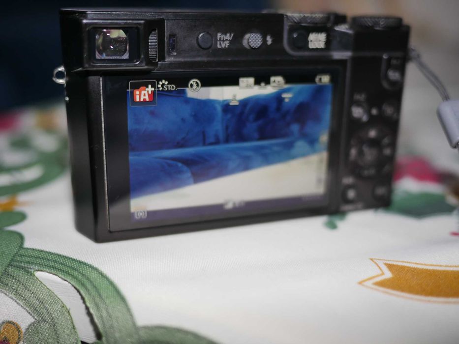 Panasonic DMC-TZ100 Pocket camera