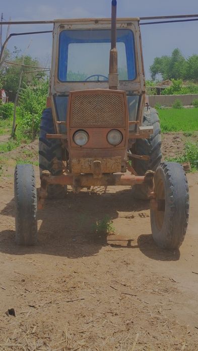 Traktor YuMZ-6  BELORUS sotiladi
