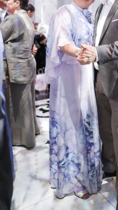 Нарядное красивое платье