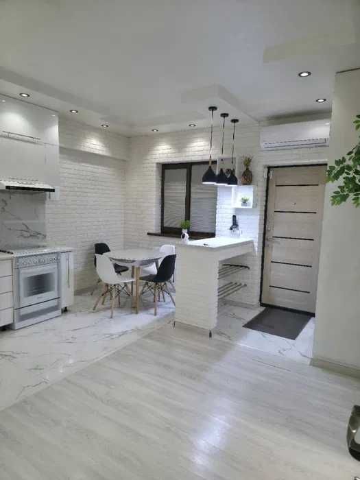 R3Сдаётся 2/5/8 квартира ор-р остановка Художников, Максим горький