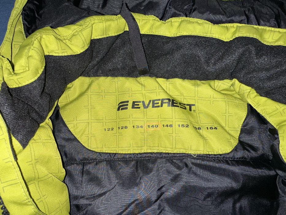 Costum schi 140 (9 - 11 ani) unisex