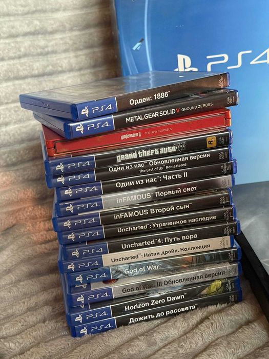 Продаётся PlayStation 4