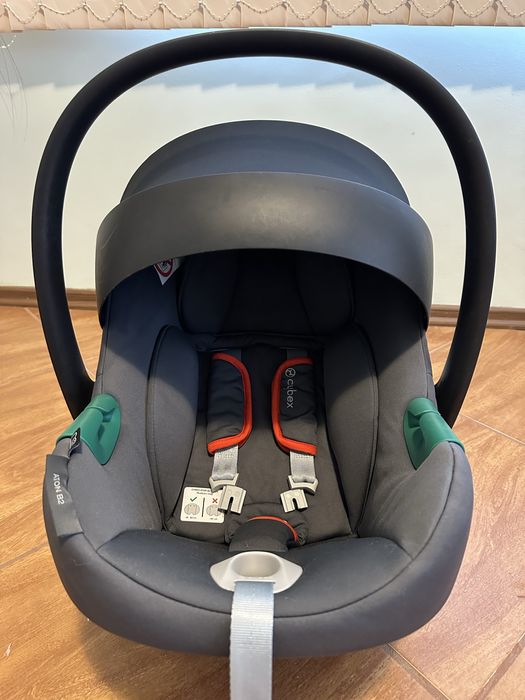 Кошче за кола Cybex Aton + база и адаптери