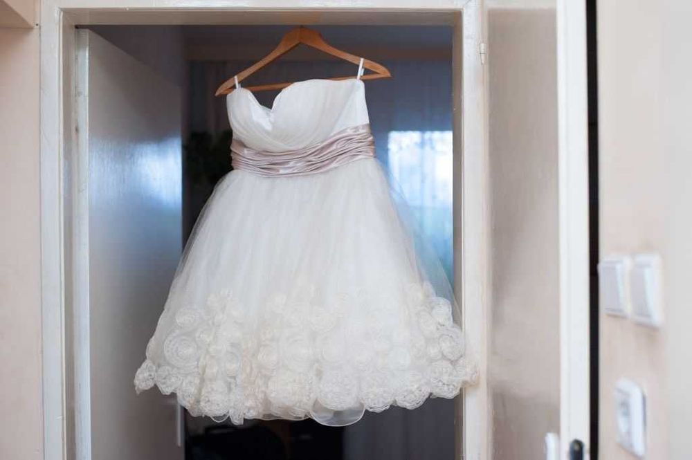 Сватбена къса рокля