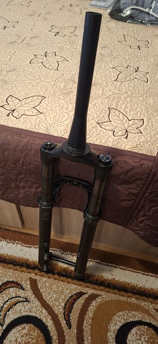 Suspensie Rockshox 35