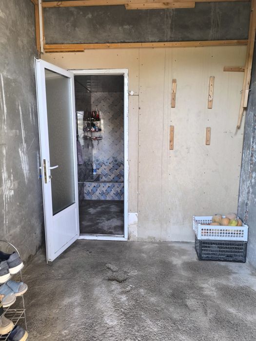 •SROCHNA sotiladi 9×sotix, 5 ta xona, kirib yashashga tayyo‘r