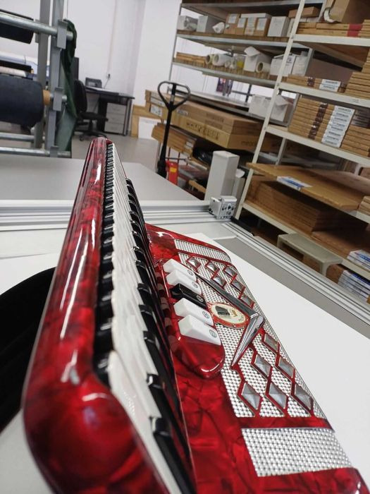 Акордеон Moreschi 72 баса