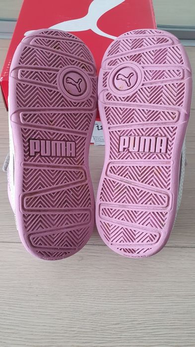 PUMA adidasi fete piele mar 27 violet arici stare excelenta Curier OLX