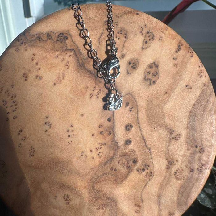 Lănțișor Swarovski Swan / Lebădă Albastră - nou, în cutie