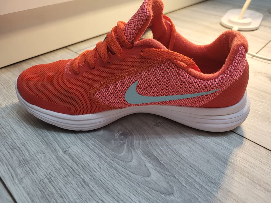 Adidasi Nike originali