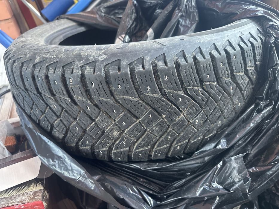 Резина зимняя GoodYear