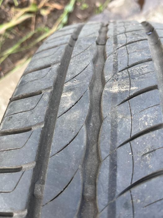 Set 4 roți de aliaj , cauciucuri Pirelli folosite o varăl