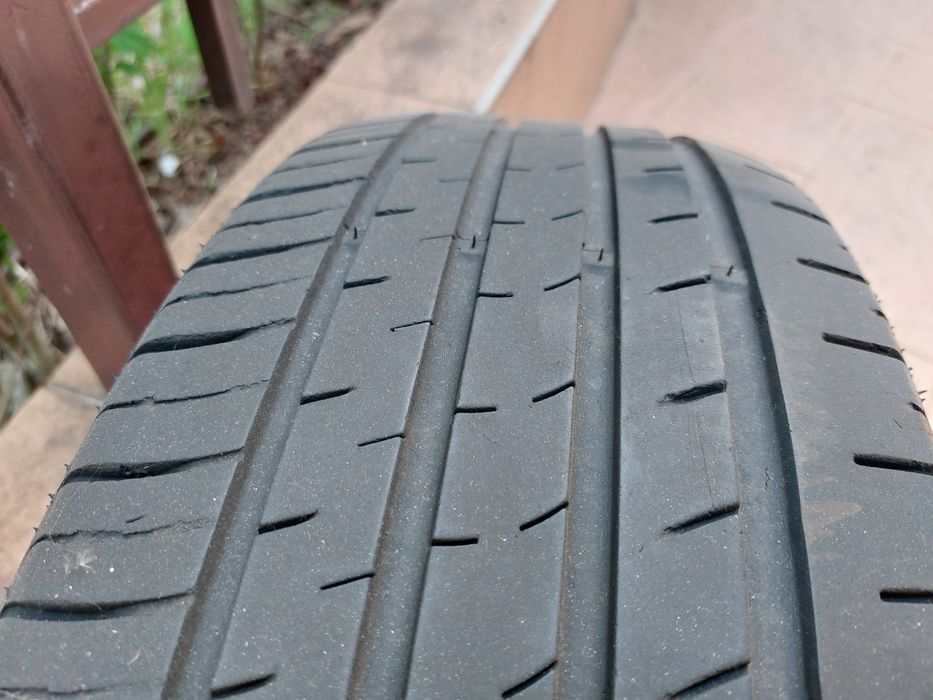 Гуми 225 /65 /R17