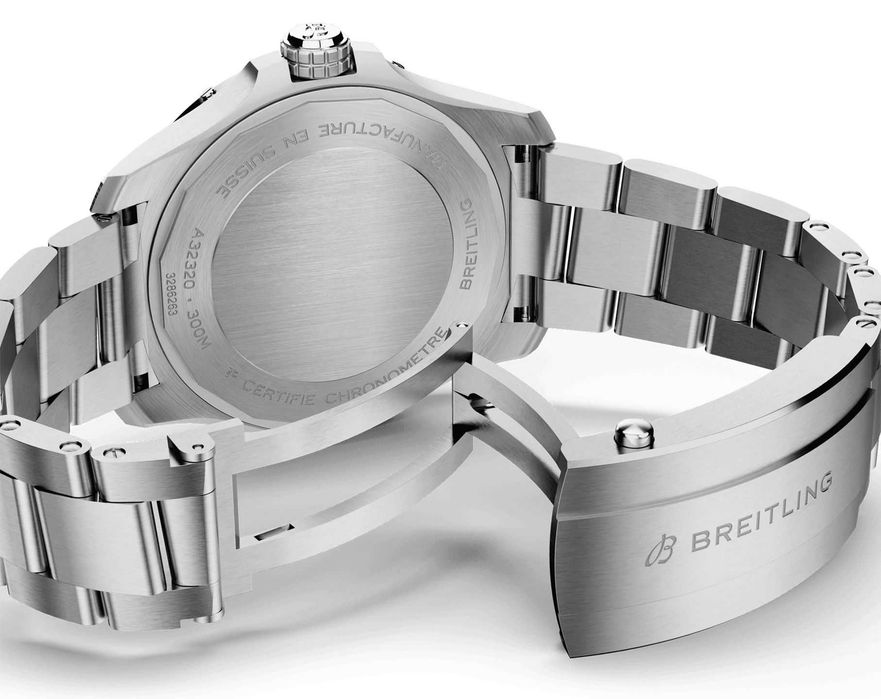 Breitling Avenger Automatic GMT 44 Нов Full Set Гаранция