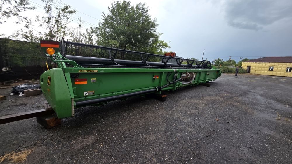 Жатка John Deere 635F