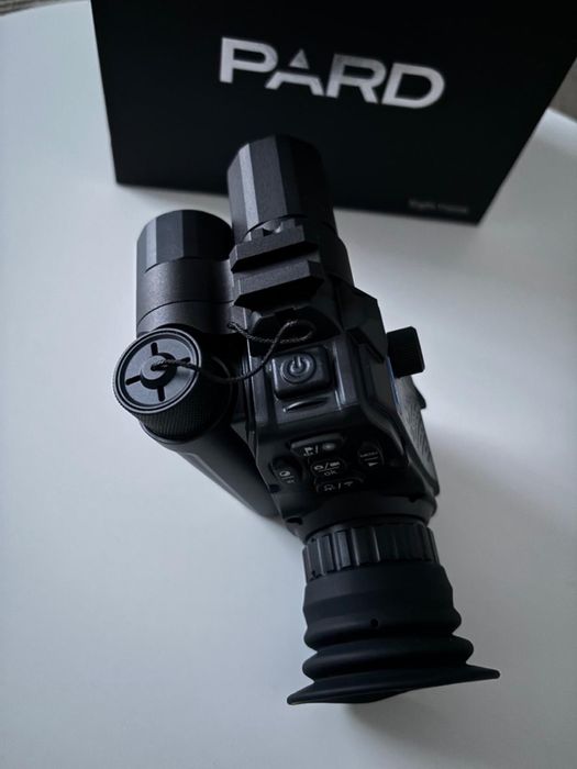 Dispozitiv clip on cu viziune nocturna Pard NV007SP LRF 940nm
