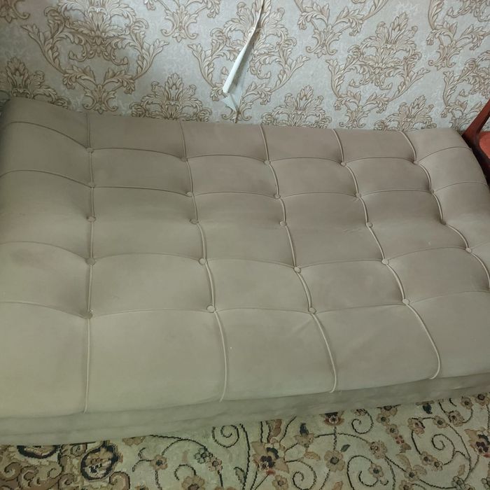 Продам диван срочно самовывоз