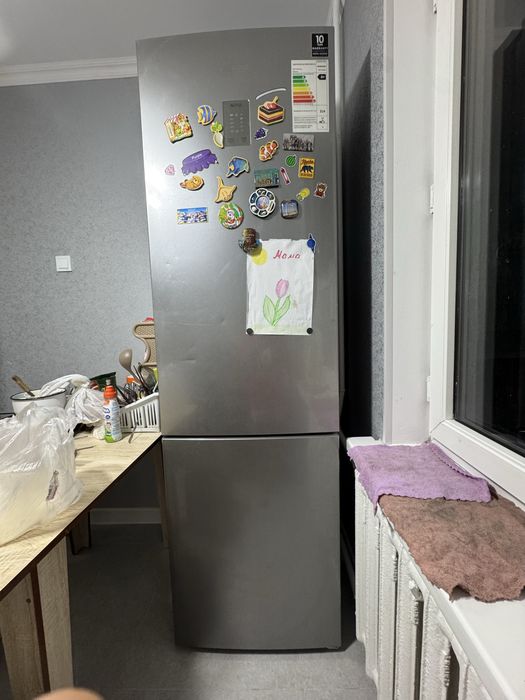 Продам холодильник в отличном состояние