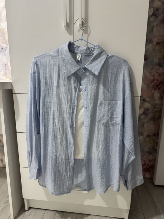 Голубая рубашка на девочку