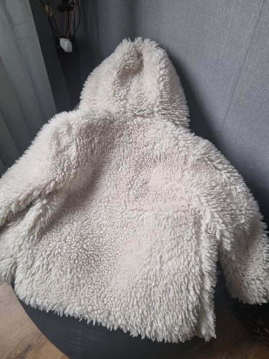 Пухено палто Зара