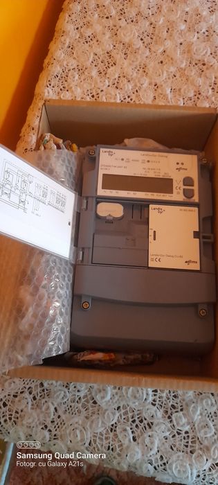 Contor electric trifazat profesional