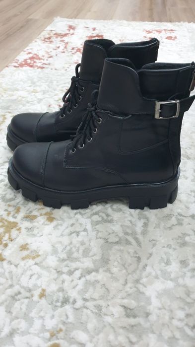 Дамски боти от естествена кожа