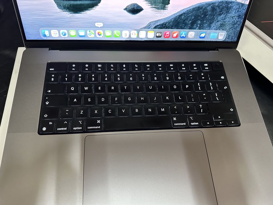 Macbook Pro 16” M2 PRO ABSOLUT Ca Nou Bateria 100%