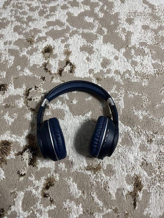 Наушники в хорошом состаяние