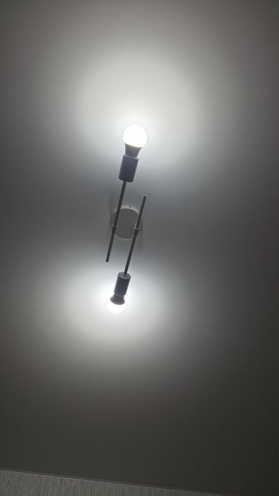 Продам люстры современные