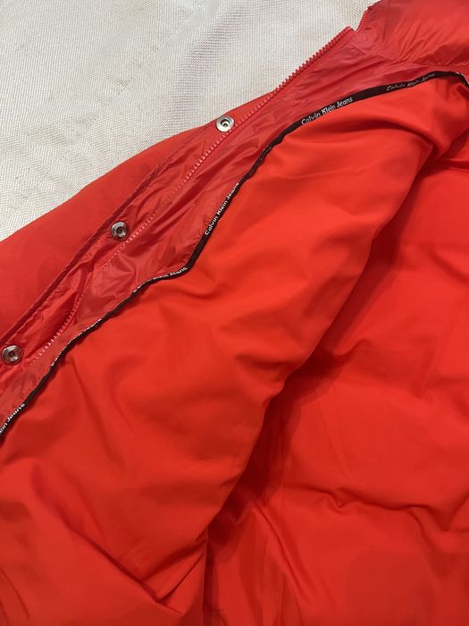 Продам куртку calvin klein