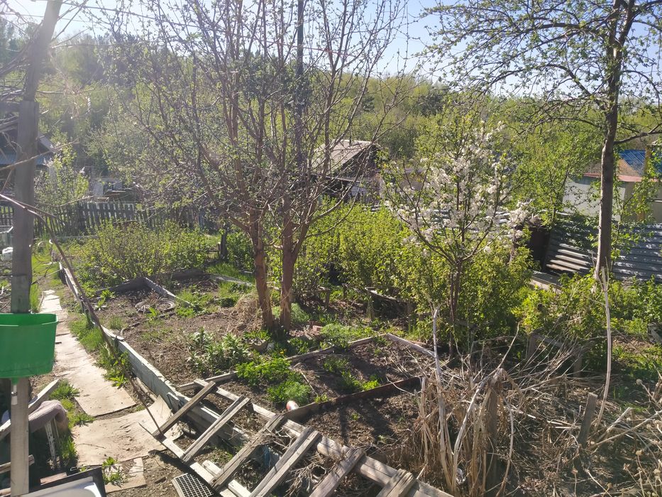 Срочно продаётся дача,район  Лесхоз