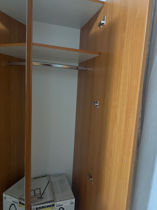 Mobilă dormitor la comandă – calitate premium, stare impecabilă