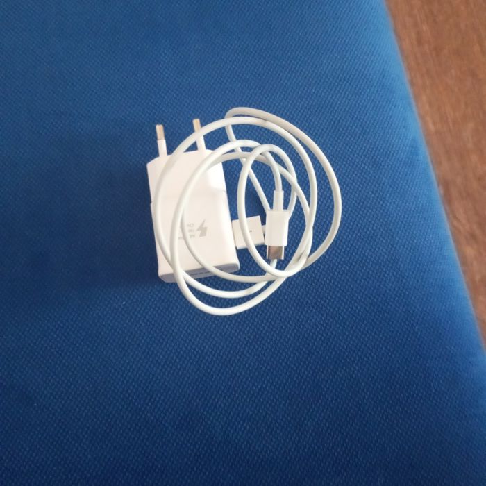 Продаю телефон Redmi 12