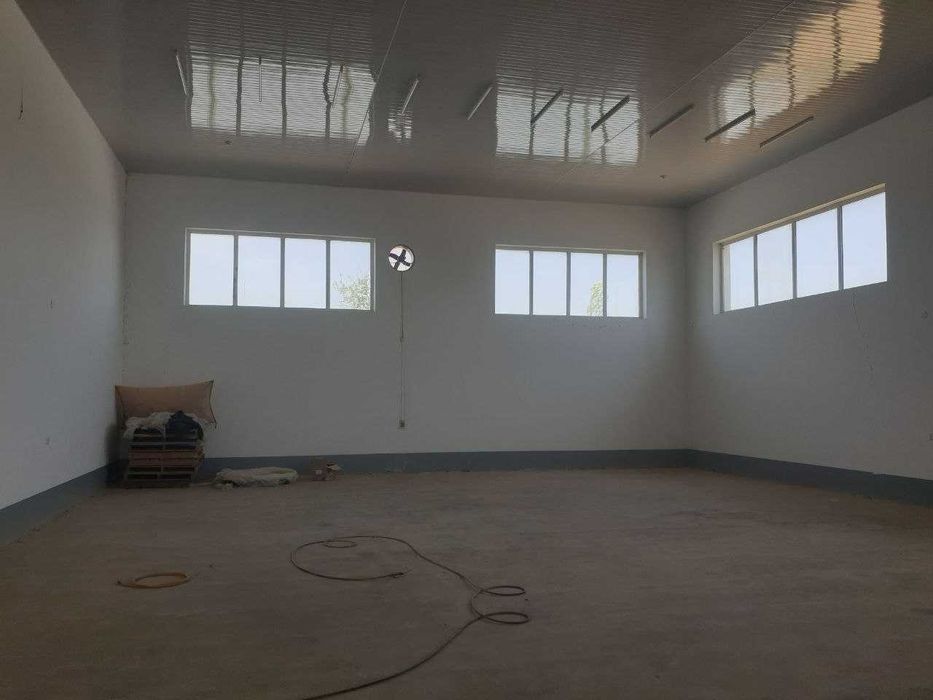 Продаётся 1,13 га производственная база с промхолодильником.