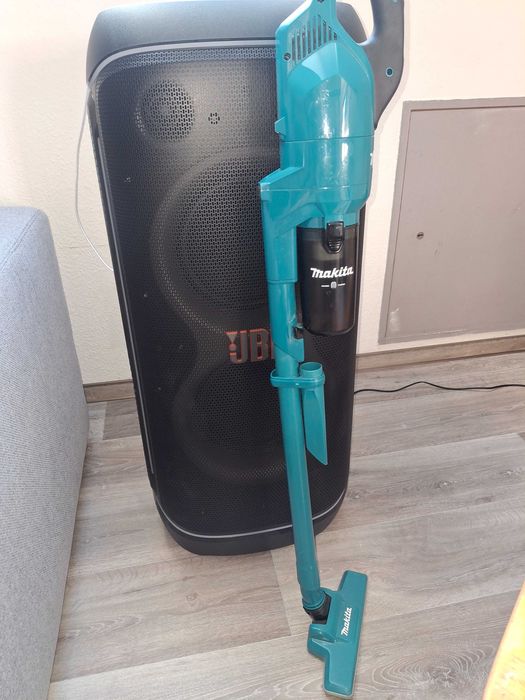 Aspirator Makita 18v