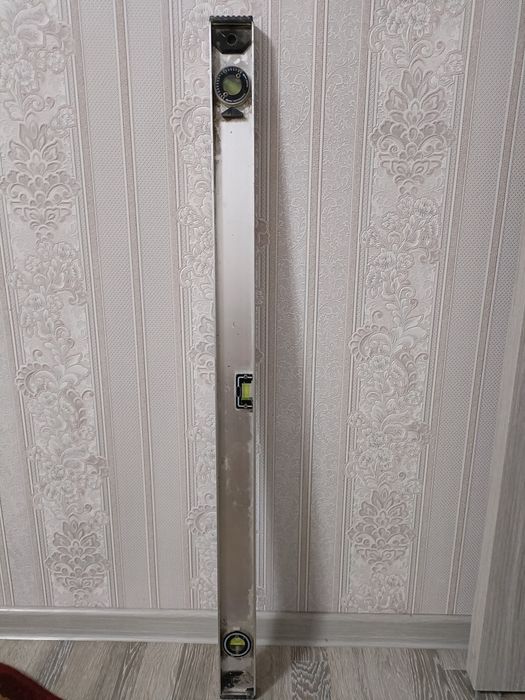 Уровень строительные