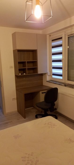 Inchiriez apartament