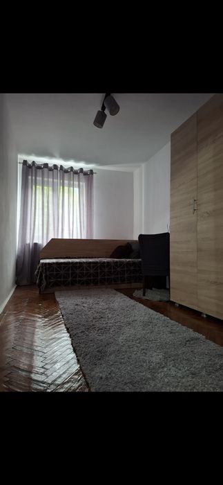 Inchiriez apartament 2 camere