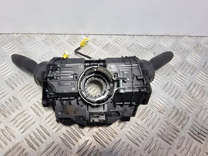 Spira cu volan incalzit si manete Opel Crossland X