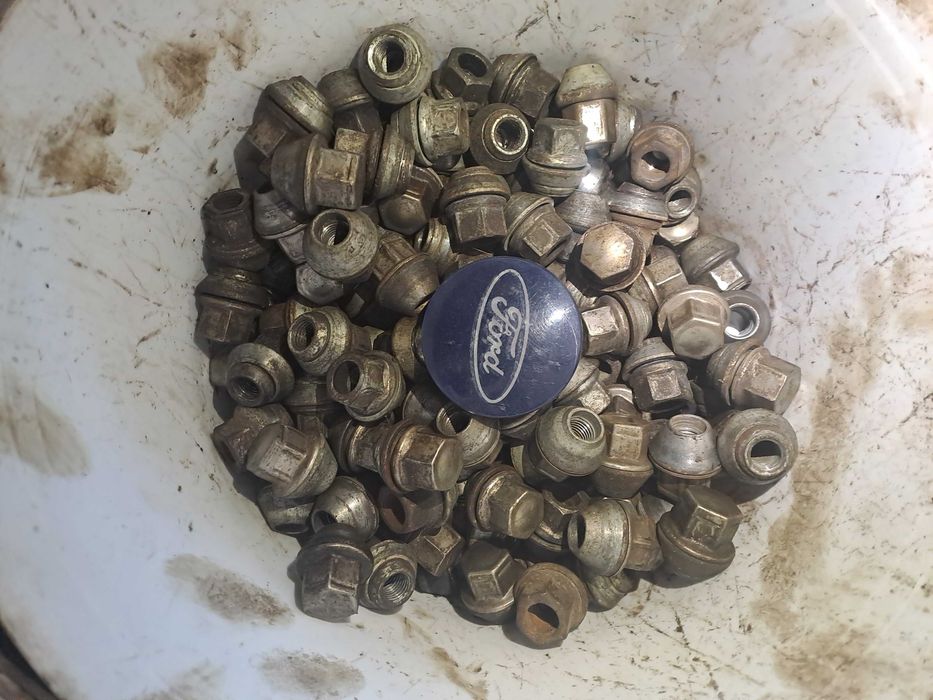 Piulite Jante Aliaj prezoane Ford Focus 2 3 4 Mondeo Kuga Fiesta Puma