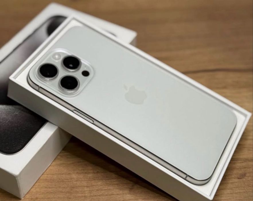 Iphone 15 PRO - White Titanium, impecabil