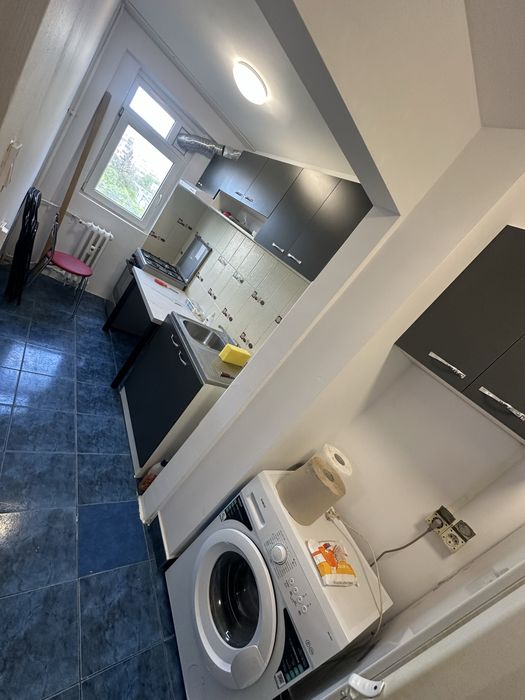 Inchiriez apartament 2 camere - Metrou Romancierilor